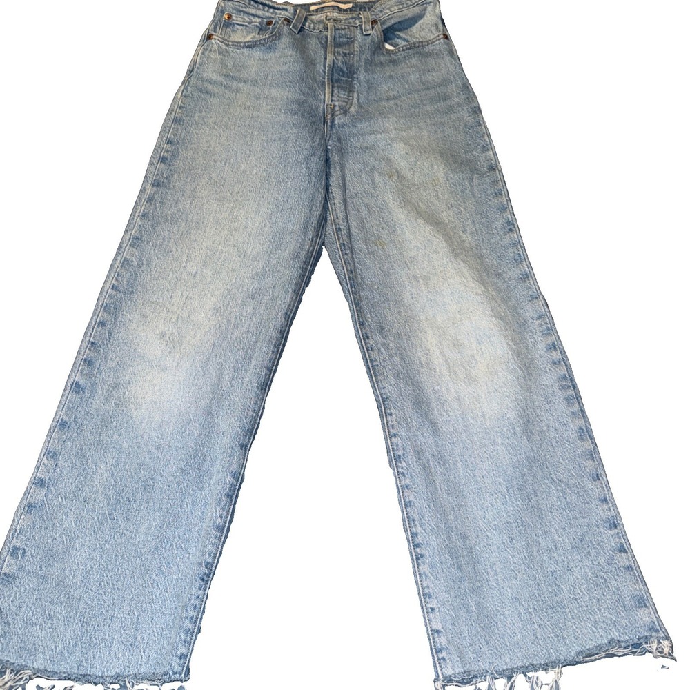 Levi Premium Women's Ribcage High Rise Straight Light Wash 27x32(27x26) Big E